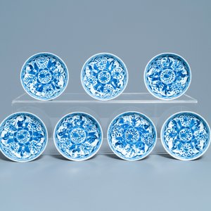 Een collectie Chinese blauw-witte koppen en schotels, 19e eeuw — foto 4