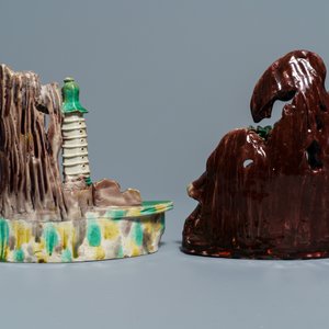 Een collectie Chinese verte biscuit sculpturen, Kangxi — foto 6