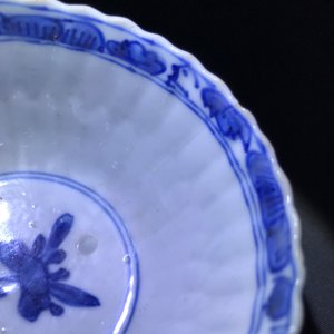 Een collectie divers Chinees blauwwit porselein, Kangxi/Qianlong — foto 4