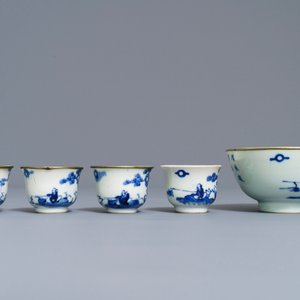 Een collectie divers Chinees 'Bleu de Hue' porselein voor de Vietnamese markt, 19e eeuw — foto 6