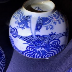 Een collectie divers Chinees 'Bleu de Hue' porselein voor de Vietnamese markt, 19e eeuw — foto 21