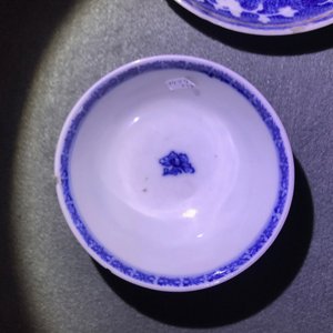 Een collectie divers Chinees famille rose en grisaille porselein, Yongzheng/Qianlong — foto 34