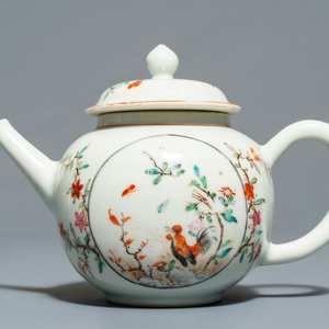 Een collectie divers Chinees famille rose en grisaille porselein, Yongzheng/Qianlong — foto 9