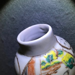 Een collectie divers Chinees famille rose en grisaille porselein, Yongzheng/Qianlong — foto 10