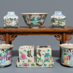 Een collectie divers Chinees famille rose porselein, 19/20e eeuw — foto 2