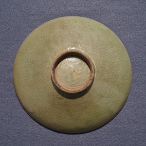 Een collectie divers Chinees porselein, Ming en later — foto 15