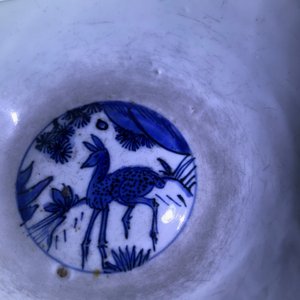 Een collectie divers Chinees porselein, Ming en later — foto 23