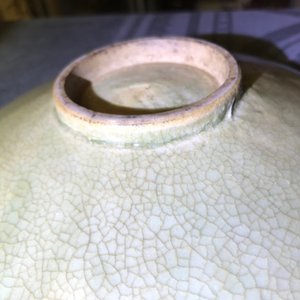 Een collectie divers Chinees porselein, Ming en later — foto 34