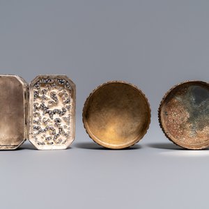 Een collectie divers Chinees zilver, w.o. met jade inlegwerk, 19/20e eeuw — foto 15