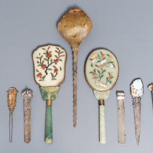 Een collectie divers Chinees zilver, w.o. met jade inlegwerk, 19/20e eeuw — foto 3