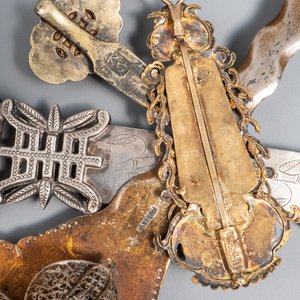 Een collectie divers Chinees zilver, w.o. met jade inlegwerk, 19/20e eeuw — foto 4