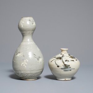 Een collectie diverse Koreaanse celadon-geglazuurde stukken, Goryeo en later — foto 5