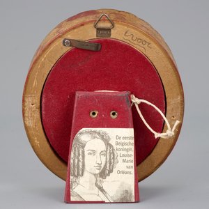 Een collectie van 10 geschilderde miniaturen op ivoor, 19/20e eeuw — foto 3