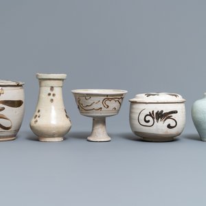 Een collectie van 12 Chinese Cizhou en qingbai stukken, Song, Yuan en later — foto 4