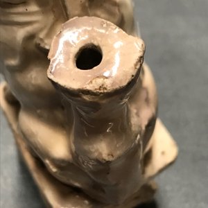Een collectie van 13 stukken Vietnamees aardewerk, overwegend 14/15e eeuw — foto 21
