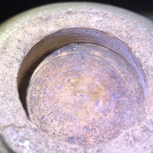 Een collectie van 13 stukken Vietnamees aardewerk, overwegend 14/15e eeuw — foto 24