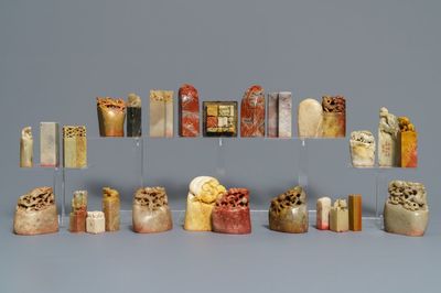 Een collectie van 38 Chinese zeepstenen zegels, 19/20e eeuw