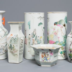 Een collectie van zes Chinese qianjiang cai vazen, 19/20e eeuw — foto 1