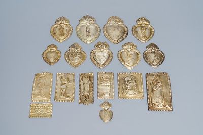 Een collectie van zeventien zilveren ex-voto's, 19/20e eeuw