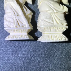 Een complete set van 32 Chinese ivoren schaakstukken, ca. 1920 — foto 6