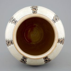 Een craquelé glazuur vaas met ornamentaal decor, Charles Catteau, Boch Kéramis, 1e helft 20e eeuw — foto 5