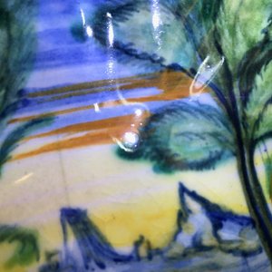 Een crespina in Italiaanse majolica met decor van een smid, atelier Andrea Negroponte, Casteldurante, 2e helft 16e eeuw — foto 4