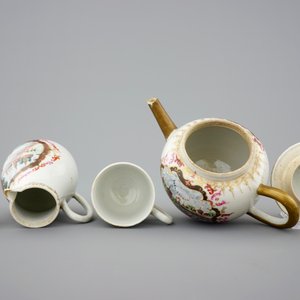 Een deel van een Chinees famille rose en verguld theeservies in de stijl van Meissen, Qianlong, 18e eeuw — foto 6