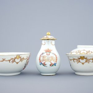 Een deel van een Chinees famille rose en verguld theeservies, Qianlong, 18e eeuw — foto 5