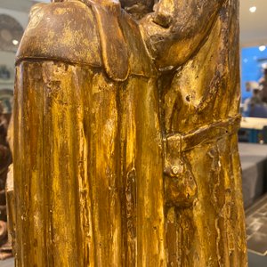 Een deels vergulde polychrome houten groep met 'De Besnijdenis', Vlaanderen, 16e eeuw — foto 35