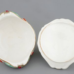 Een dekselterrine in de stijl van Robert, Marseille, ca. 1860 — foto 6