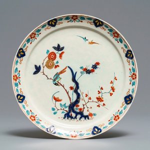 Een Delfts doré Kakiemon-stijl bord, begin 18e eeuw — foto 1