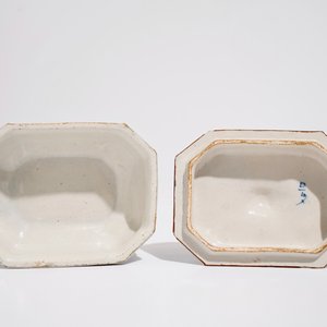 Een Delftse blauw-witte dekselterrine met floraal chinoiseriedecor, 18e eeuw — foto 6