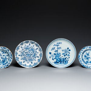 Een diverse collectie Chinees blauw-wit en famille rose porselein, Kangxi/Qianlong — foto 6