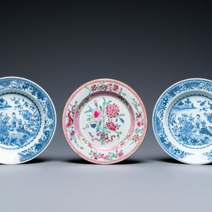 Een diverse collectie Chinees blauw-wit, famille rose en Imari-stijl porselein, Kangxi/Qianlong — foto 2