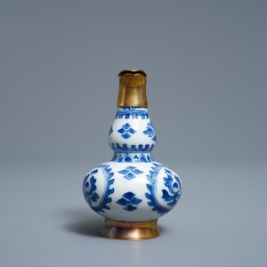 Een diverse collectie Chinees en Japans blauw-wit porselein, Ming en later — foto 11