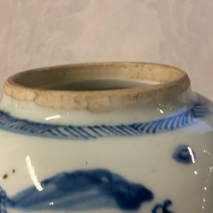 Een diverse collectie Chinees en Japans blauw-wit porselein, Ming en later — foto 61