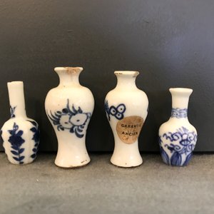 Een diverse collectie Chinees en Japans porselein, 18e eeuw — foto 19
