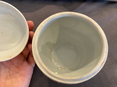 Een diverse collectie Chinees en Japans porselein, Qianlong en later — foto 4