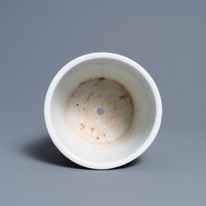 Een diverse collectie Chinees famille rose en blauw-wit porselein, 18/19e eeuw — foto 13