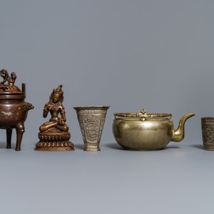 Een diverse collectie Chinees metaal, w.o. paktong, zilver en verguld brons, 17e eeuw en later — foto 2