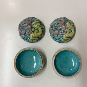 Een diverse collectie Chinees porselein, 19/20e eeuw — foto 46