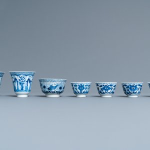 Een diverse collectie Chinees porselein, 19e eeuw — foto 17
