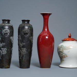 Een diverse collectie Chinees porselein, brons, hout en hardsteen, 19/20e eeuw — foto 5