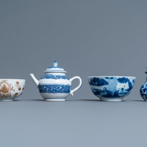 Een diverse collectie Chinees porselein, Kangxi en later — foto 14