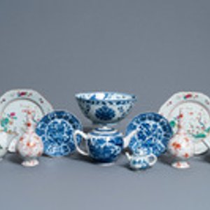Een diverse collectie Chinees porselein, Ming en Qing — foto 2
