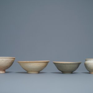 Een diverse collectie Chinees qingbai en crème geglazuurd aardewerk, Song en later — foto 2
