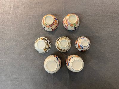 Een diverse collectie Chinese koppen en schotels, 18/19e eeuw — foto 19