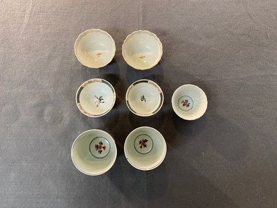 Een diverse collectie Chinese koppen en schotels, 18/19e eeuw — foto 20