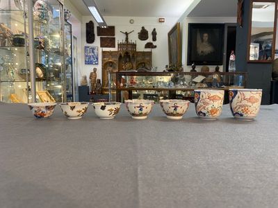 Een diverse collectie Chinese koppen en schotels, 18/19e eeuw — foto 21