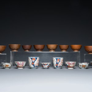 Een diverse collectie Chinese koppen en schotels, 18/19e eeuw — foto 11